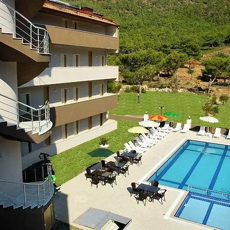 Ξενοδοχείο Buhana 3*